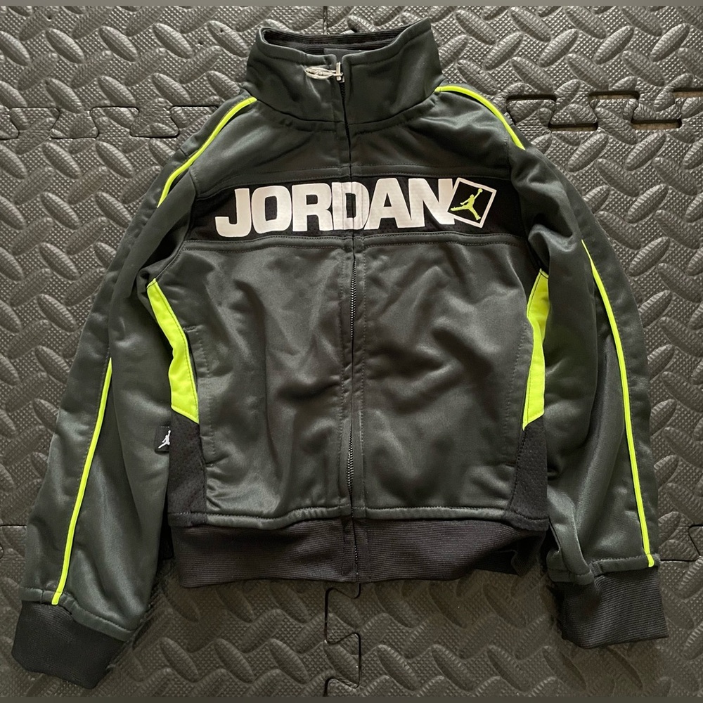 Jordan Boy Jacket size 3t